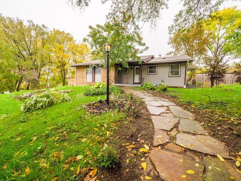 Homes for Sale in Golden Valley Mn